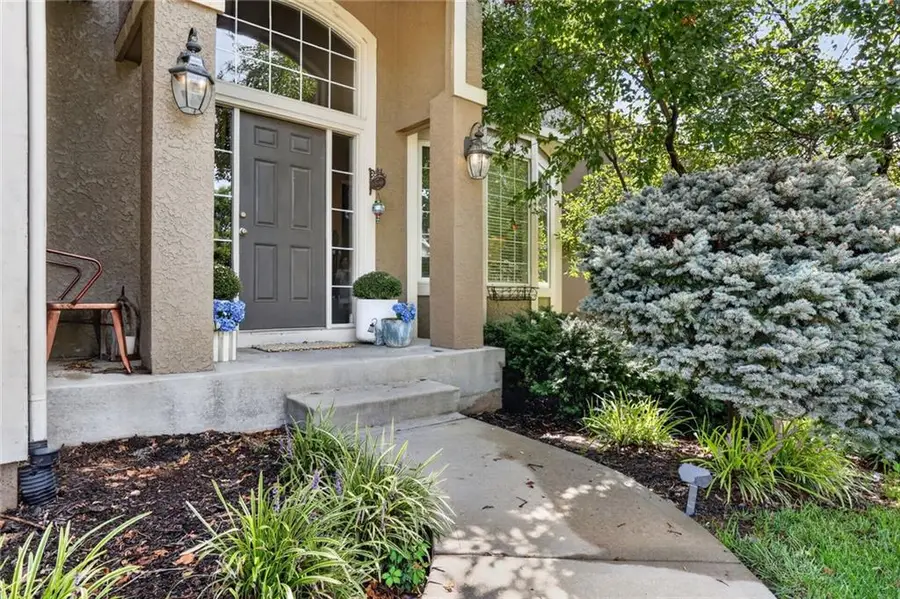 4425 Silverheel Street, Shawnee, KS 66226 - #2