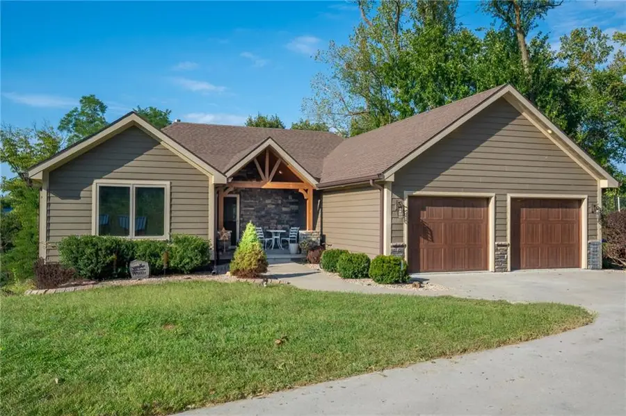 7877 SE St Rt 371 Highway, Saint Joseph, MO 64504 - #2