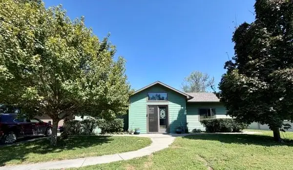 22826 NE 122nd Street, Mosby, MO 64024
