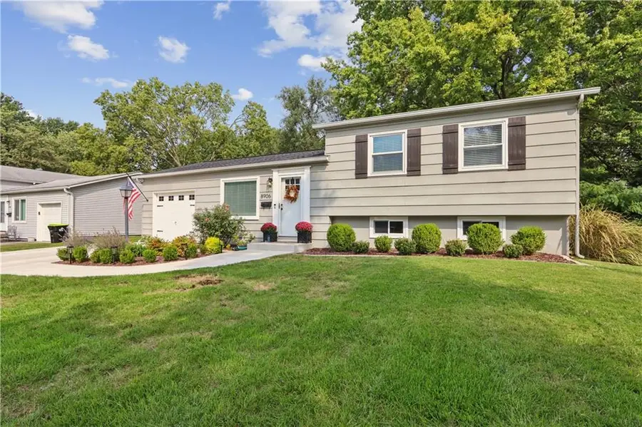 8906 W 99th Terrace, Overland Park, KS 66212 - #2