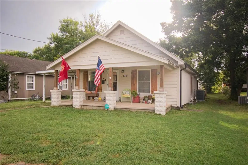 1116 4th Street, Osawatomie, KS 66064 - #1