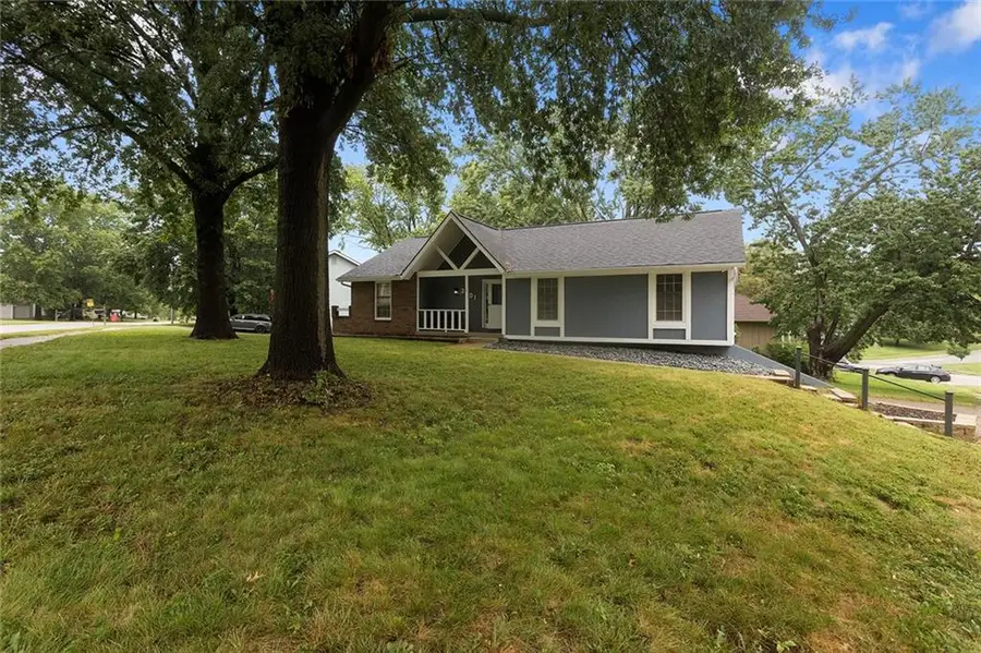 2001 Place Liberte Drive, Liberty, MO 64068 - #3