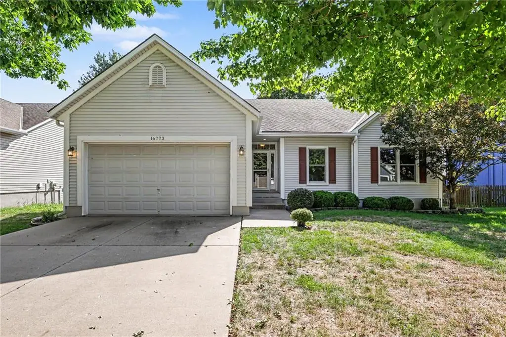 16773 W 157th Terrace, Olathe, KS 66062 - #1