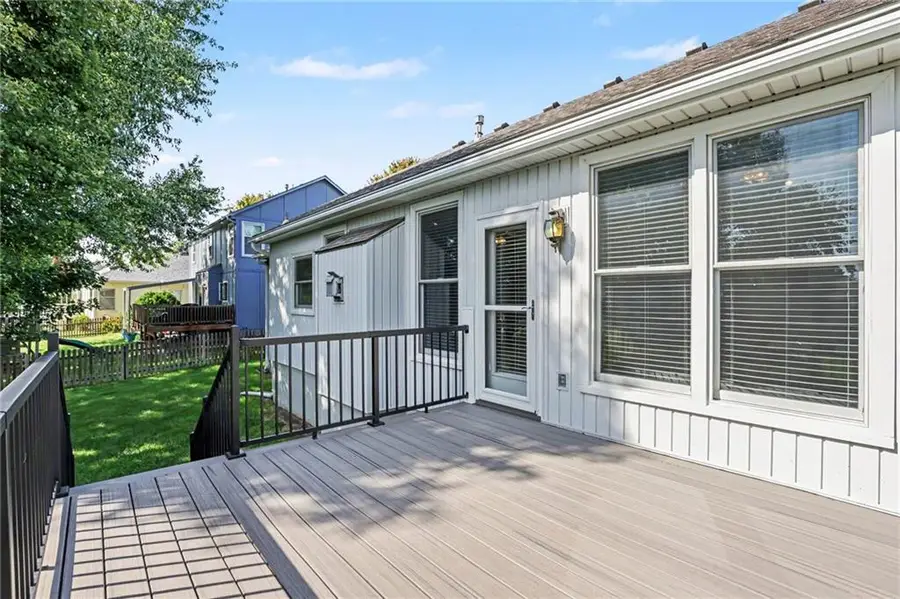16773 W 157th Terrace, Olathe, KS 66062 - #3