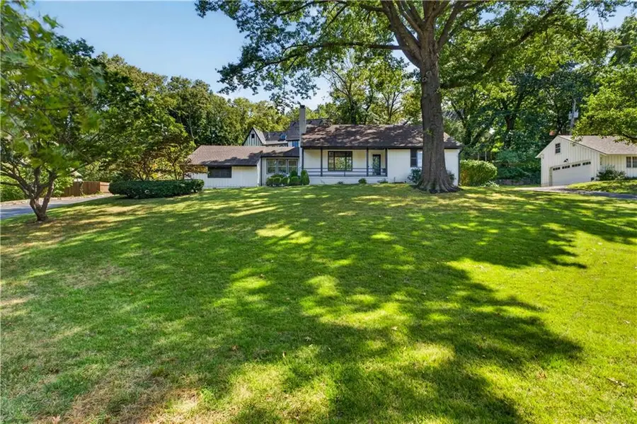 5115 Ward Parkway, Kansas City, MO 64112 - #3