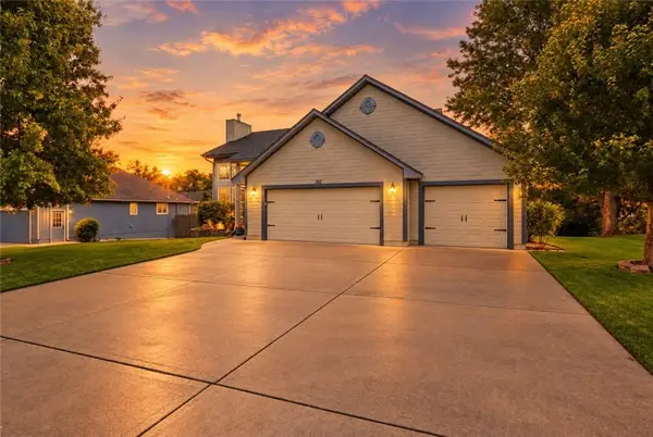 301 Andrea Lane, Harrisonville, MO 64701