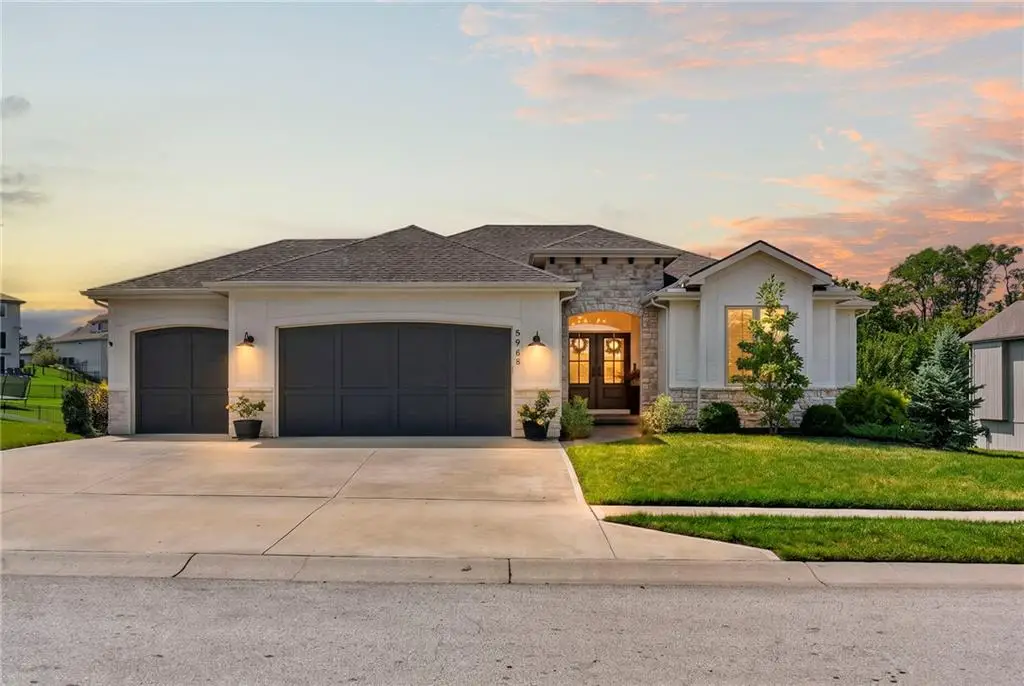 5968 Oak Creek Court, Parkville, MO 64152 - #1