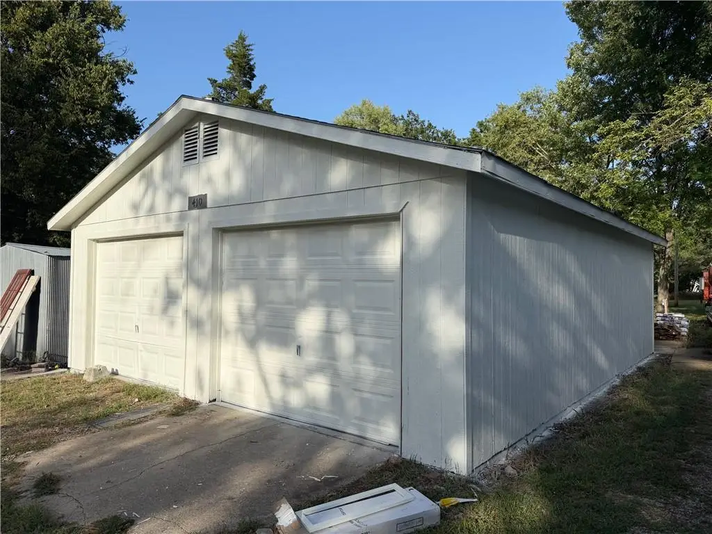 410 S Cherry Street, Ottawa, KS 66067 - #1
