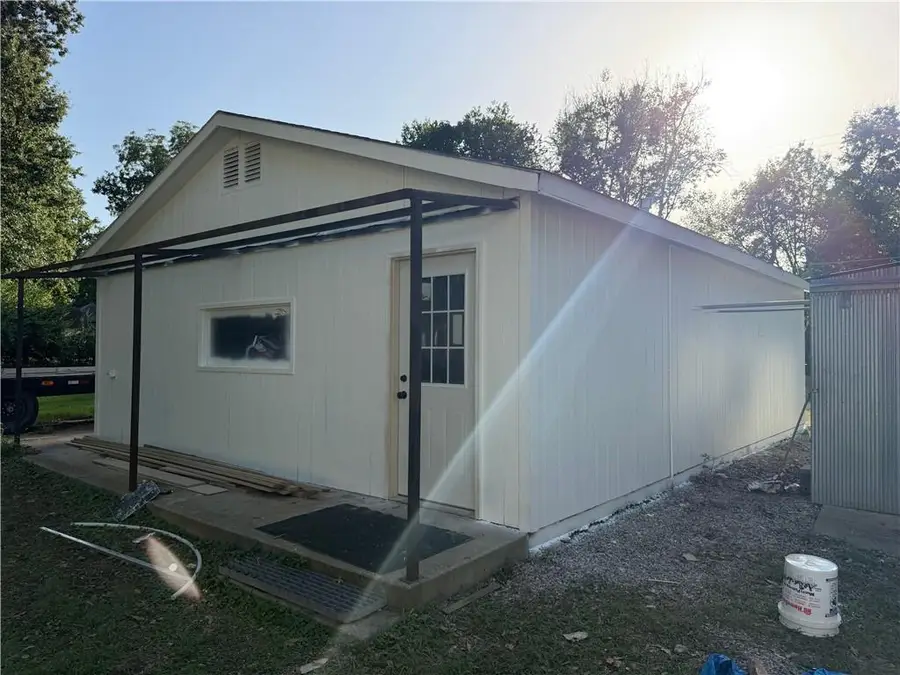 410 S Cherry Street, Ottawa, KS 66067 - #2