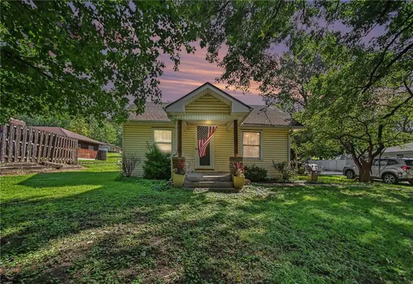 2913 S 40th Terrace, St Joseph, MO 64503
