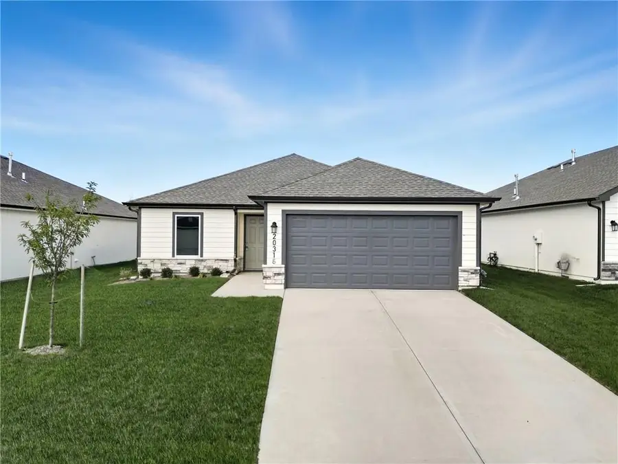 20340 W 195th Street, Spring Hill, KS 66083 - #2