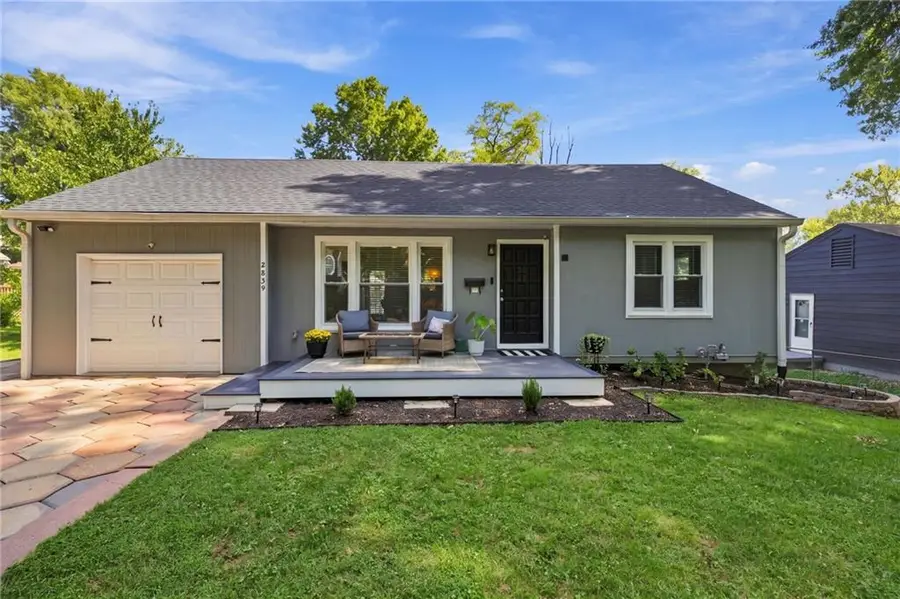 8839 Virginia Lane, Kansas City, MO 64114 - #2
