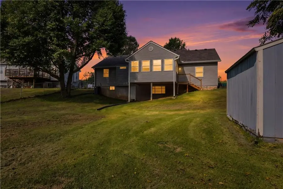 3325 N 85th Place, Kansas City, KS 66109 - #2