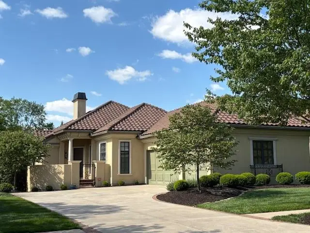 3313 W 138th Street, Leawood, KS 66224 - #1
