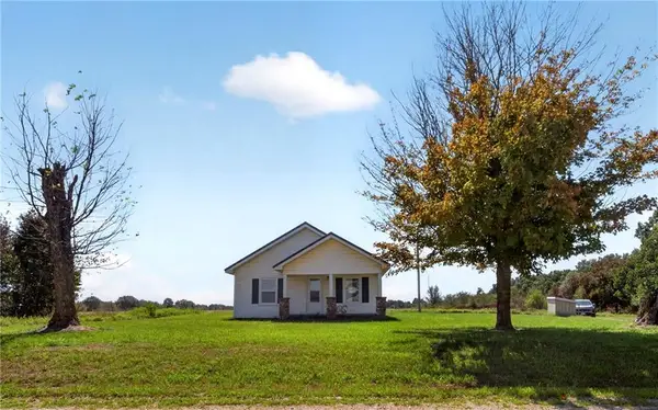 4956 East 800 Road, El Dorado Springs, MO 64744