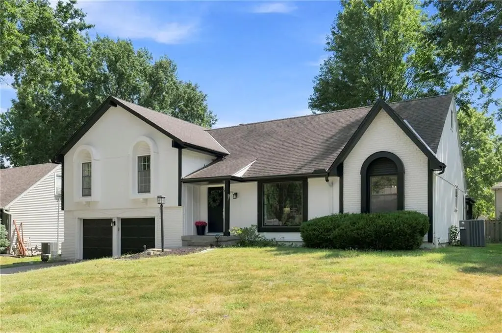 12021 W 100th Street, Lenexa, KS 66215 - #1