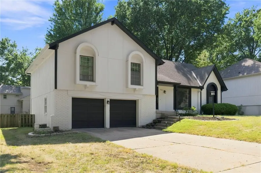 12021 W 100th Street, Lenexa, KS 66215 - #2