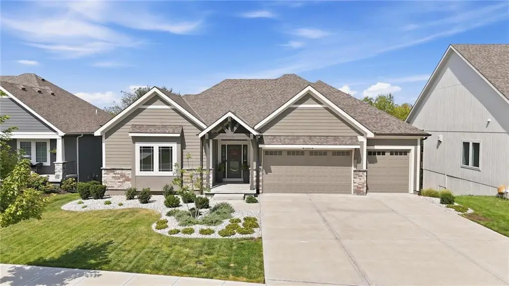 11442 S Montclaire Drive, Olathe, KS 66061 - #1