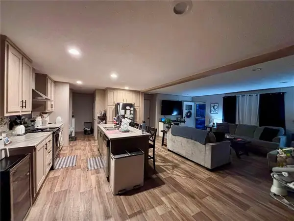 213 S Walnut Street, Centerview, MO 64019
