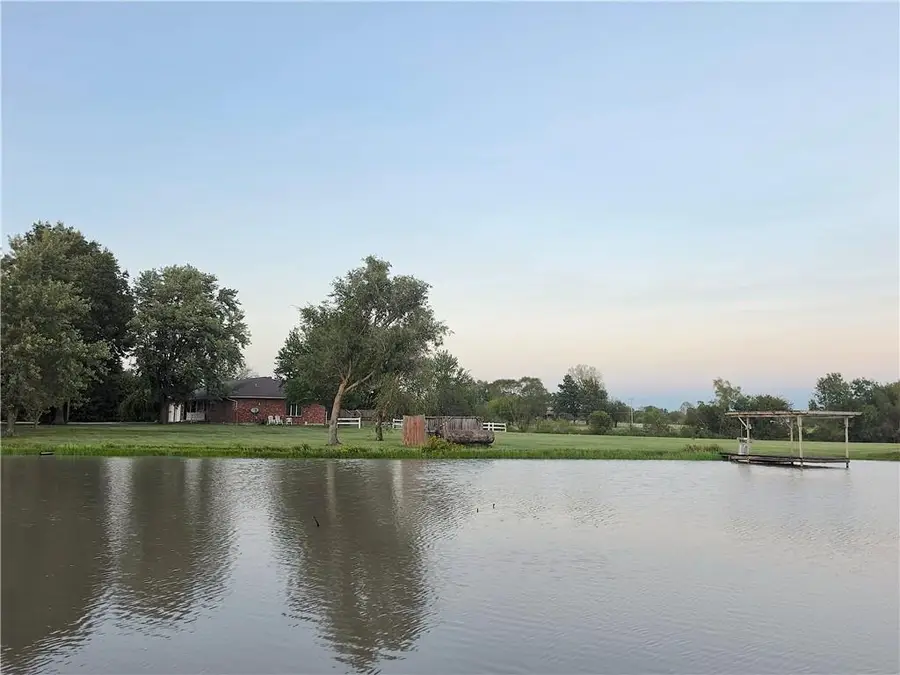 1406 E 4th Avenue, Garnett, KS 66032 - #2