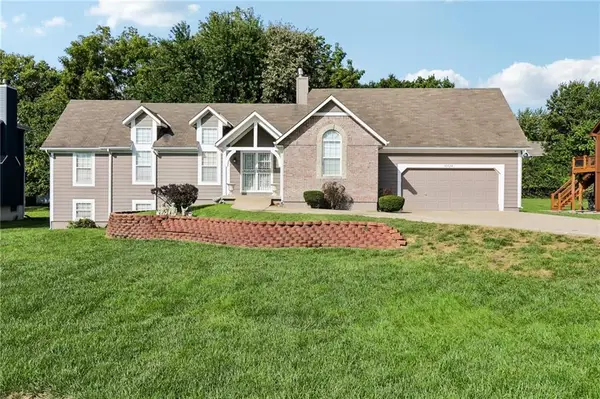 10738 W Longview Parkway, Kansas City, MO 64134