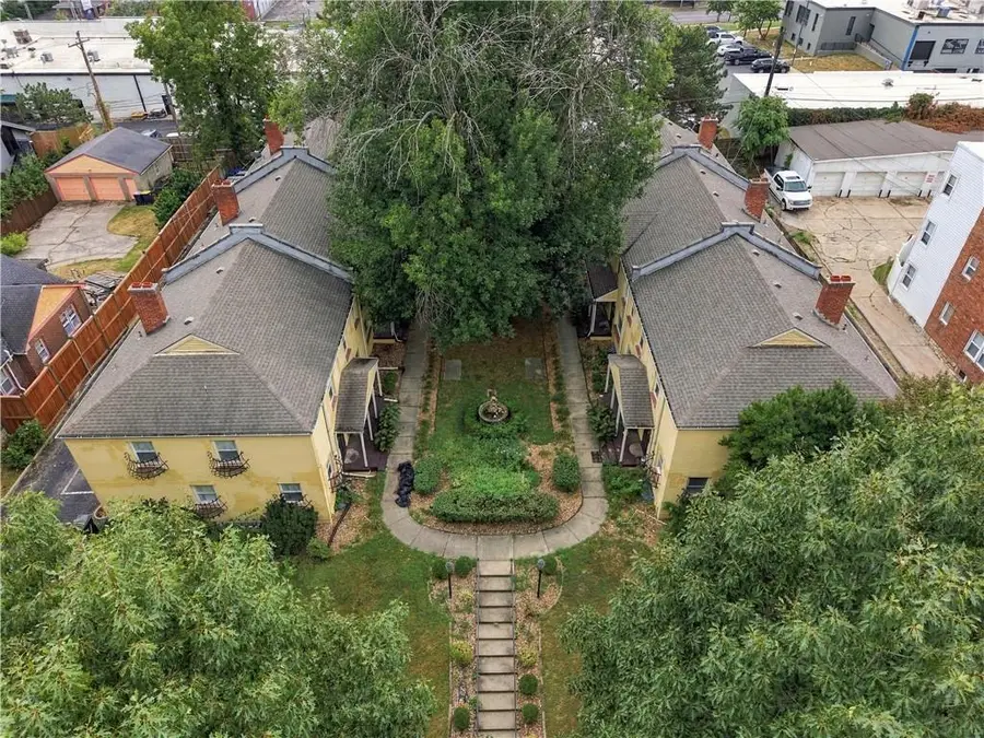 1005 W 38th Street, Kansas City, MO 64111 - #2