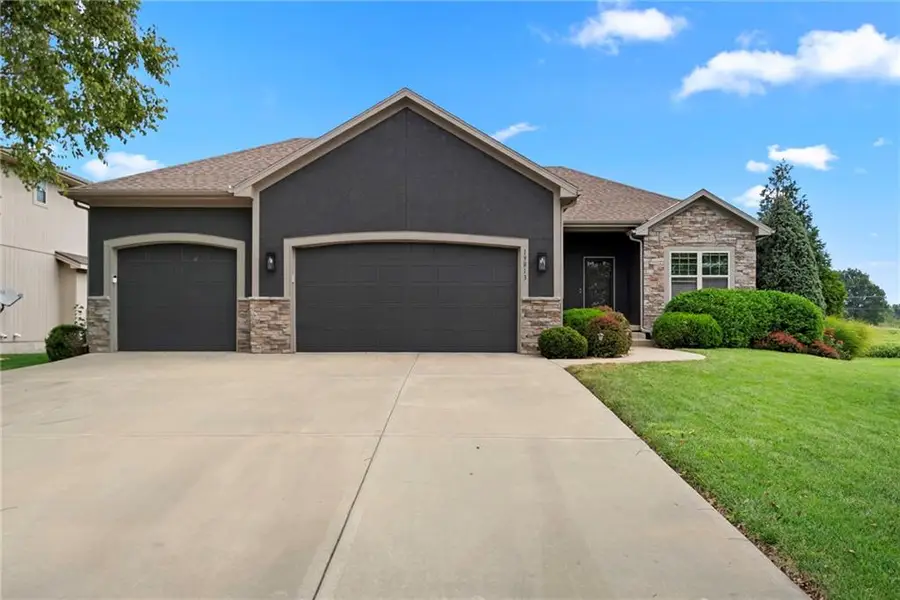 19813 Elmridge Street, Spring Hill, KS 66083 - #2