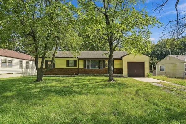 310 SW 13th Street, Blue Springs, MO 64015