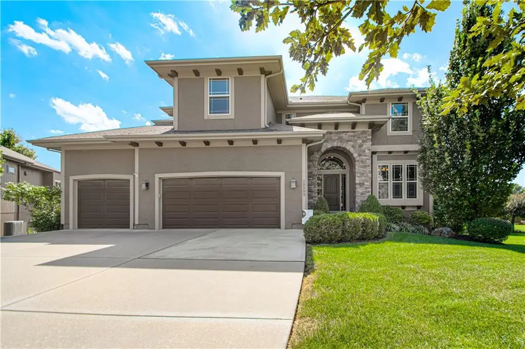 15553 W 163rd Terrace, Olathe, KS 66062 - #1