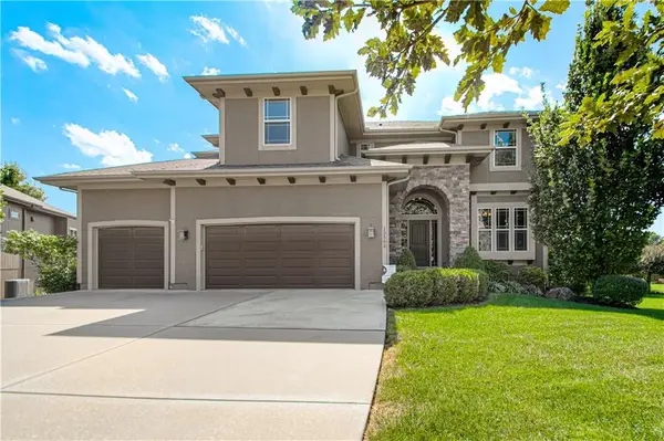 15553 W 163rd Terrace, Olathe, KS 66062