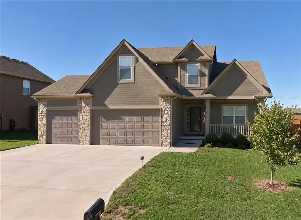 904 NW Hawthorn Court, Grain Valley, MO 64029 - #1