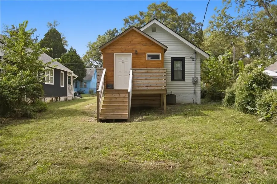 6825 S Benton Avenue, Kansas City, MO 64132 - #2
