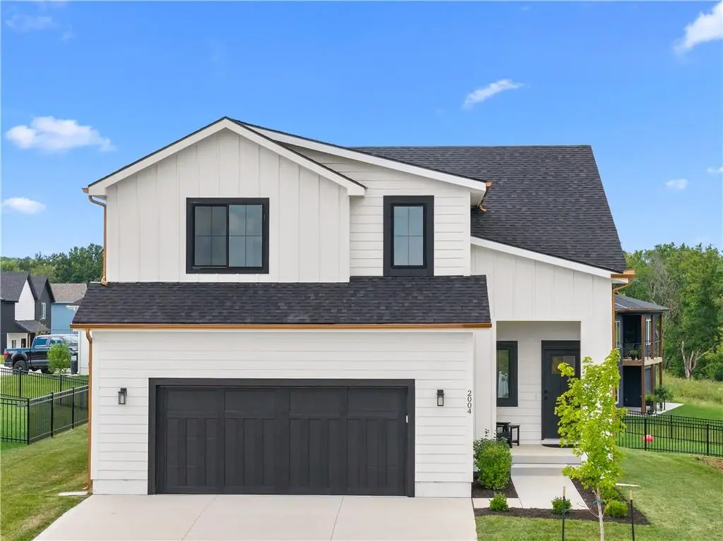 2004 Oak Ridge Drive, Oak Grove, MO 64075 - #1