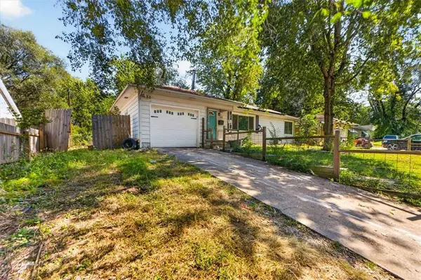 108 N Grant Avenue, Knob Noster, MO 65336