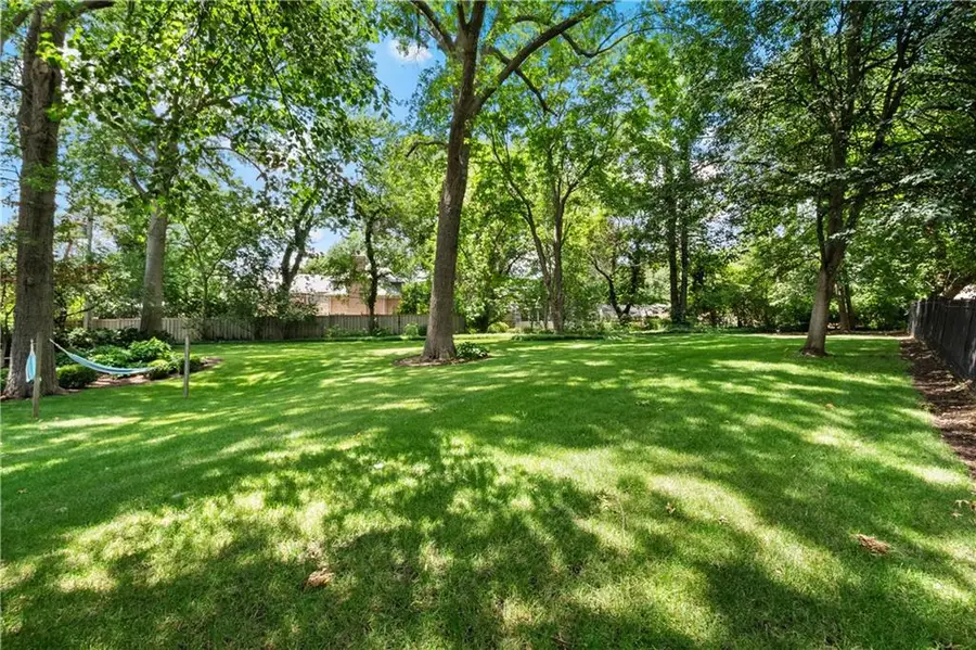 6530 Overhill Road, Mission Hills, KS 66208 - #2