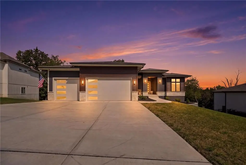 202 E Maple Street, Lone Jack, MO 64070 - #1