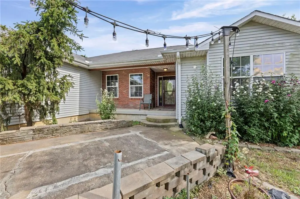 24129 Hollingsworth Road, McLouth, KS 66054 - #1