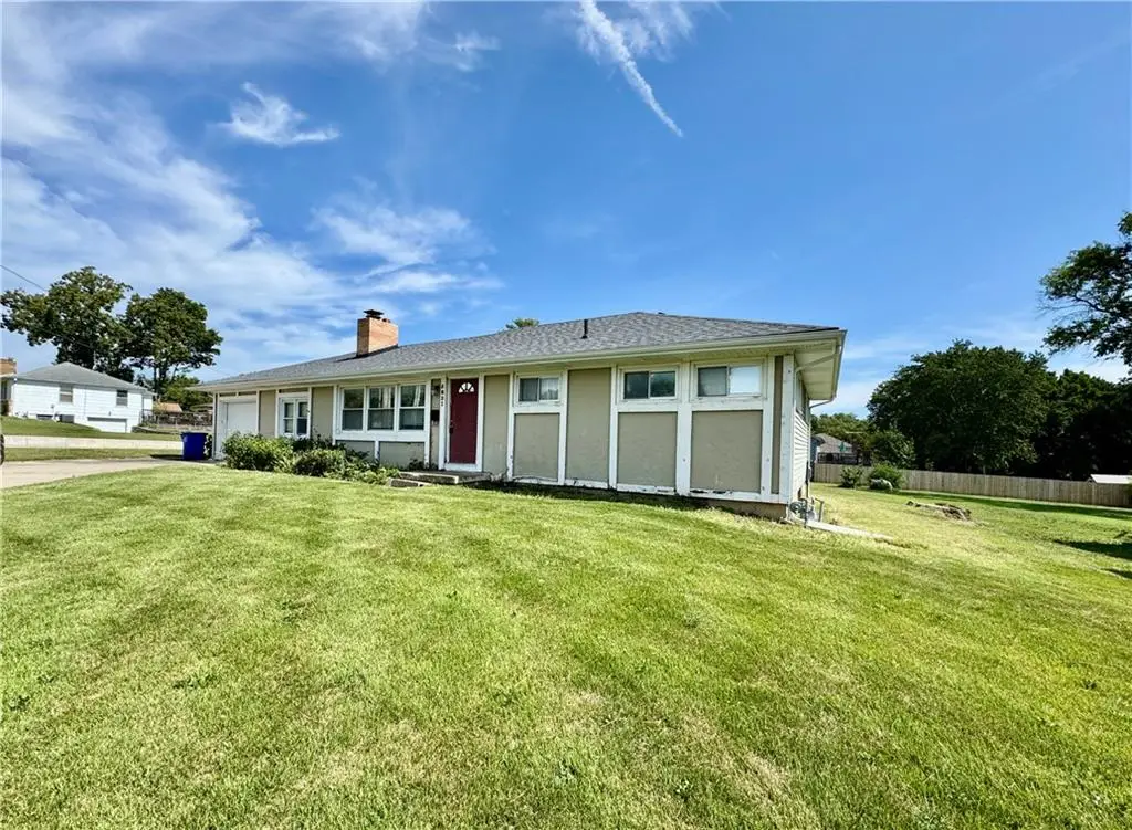 5821 Rosehill Road, Shawnee, KS 66216 - #1
