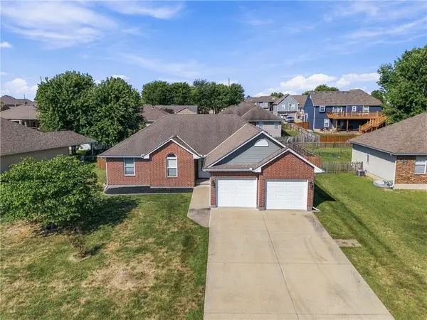 981 Owl Creek Parkway, Odessa, MO 64076