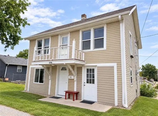 215 W 8th Street, Maryville, MO 64468