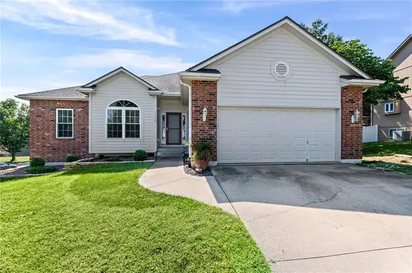 1608 NE Craigievar Court, Blue Springs, MO 64014