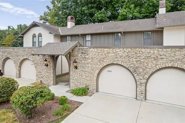 10242 Foster Street, Overland Park, KS 66212