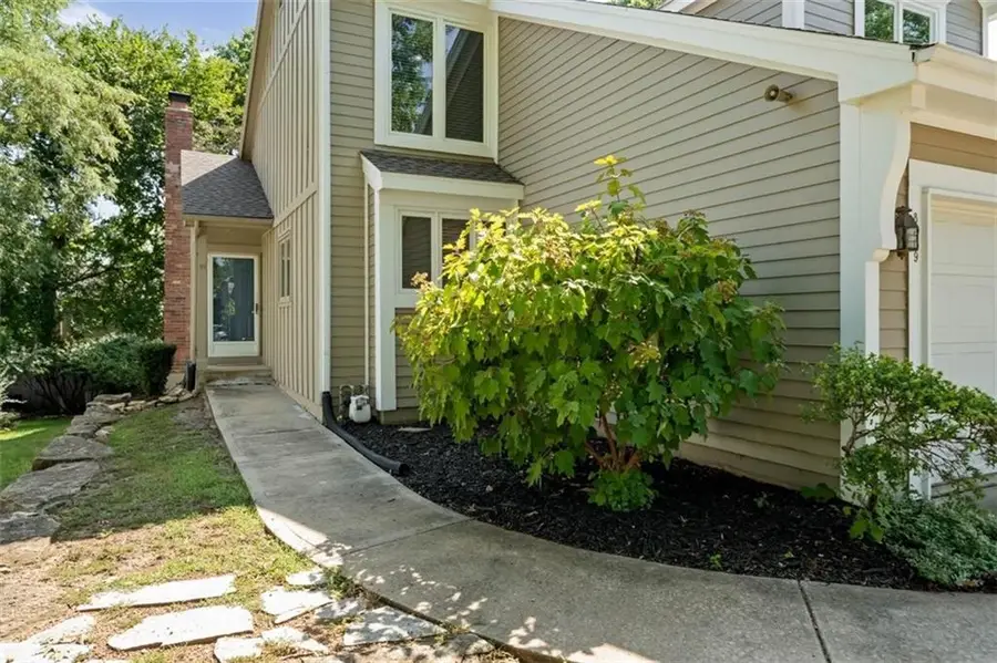 8309 W 121 Street, Overland Park, KS 66213 - #2
