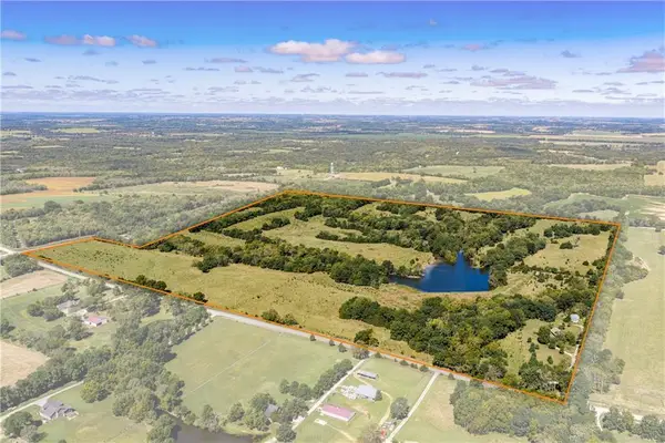 1593 Rock Creek Road, Ottawa, KS 66067