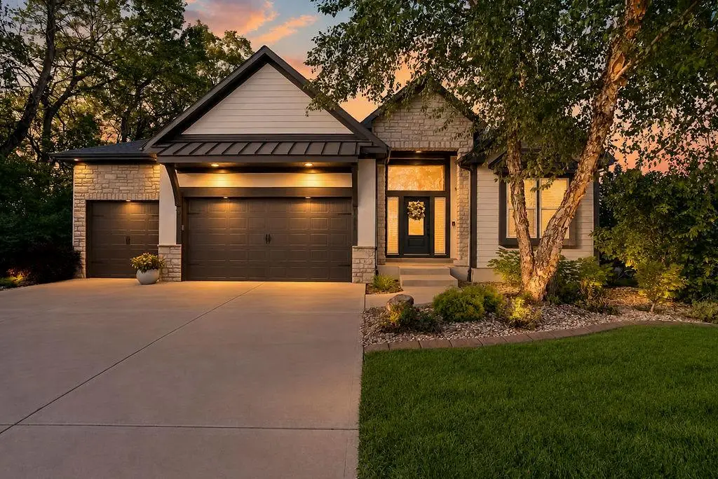 15882 W 165th Terrace, Olathe, KS 66062 - #1