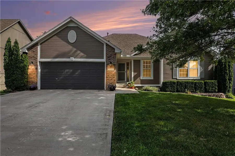 2240 SW Morris Drive, Lees Summit, MO 64082 - #2
