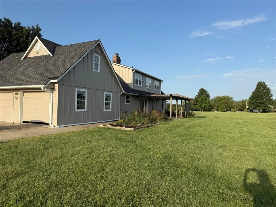 2000 E 195th Street, Belton, MO 64012 - #3