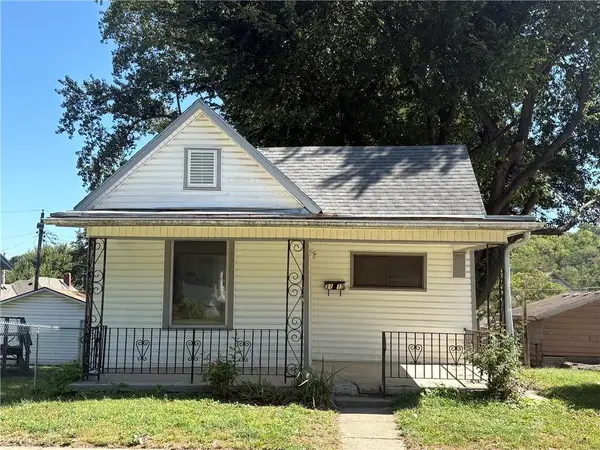 3115 North 10th Street, St Joseph, MO 64505