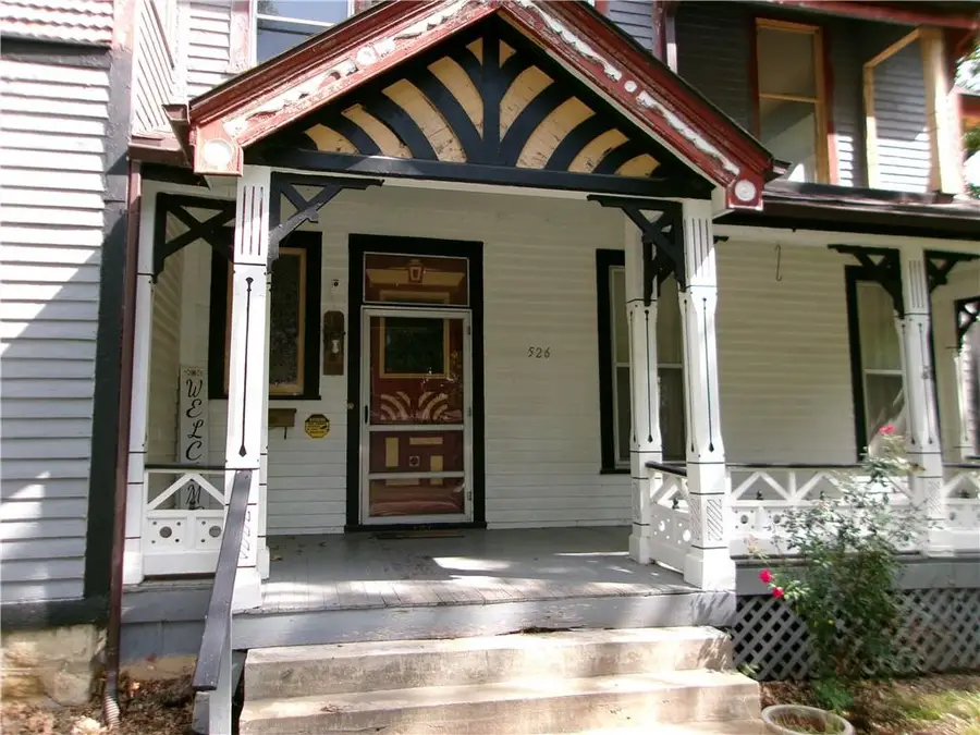 526 N 5th Street, Atchison, KS 66002 - #3