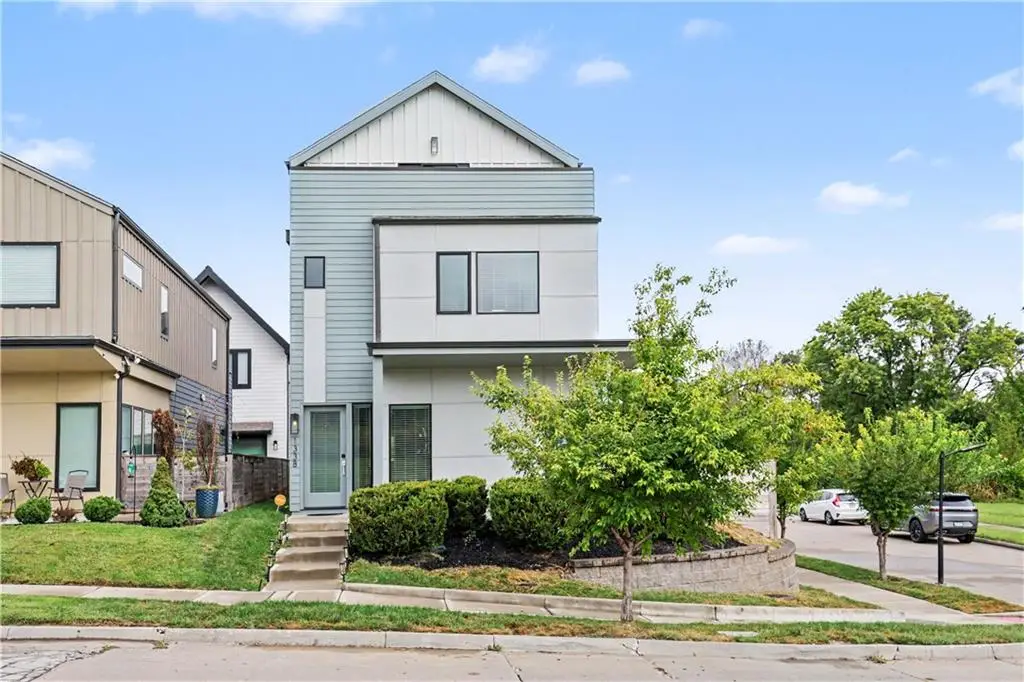 1338 E 23rd Street, Kansas City, MO 64108 - #1
